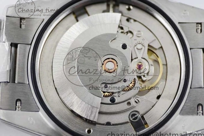 1230 Soft Day Date 40mm SS 904L Steel TWF 1:1 Best Edition Ice Blue Roman Dial on SS Bracelet A 2359